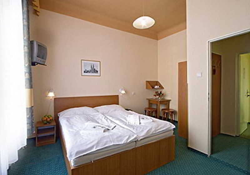 Hotel Sofia Prag Zimmer foto
