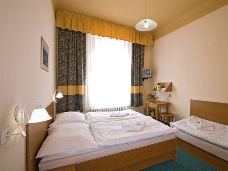 Hotel Sofia Prag Zimmer foto